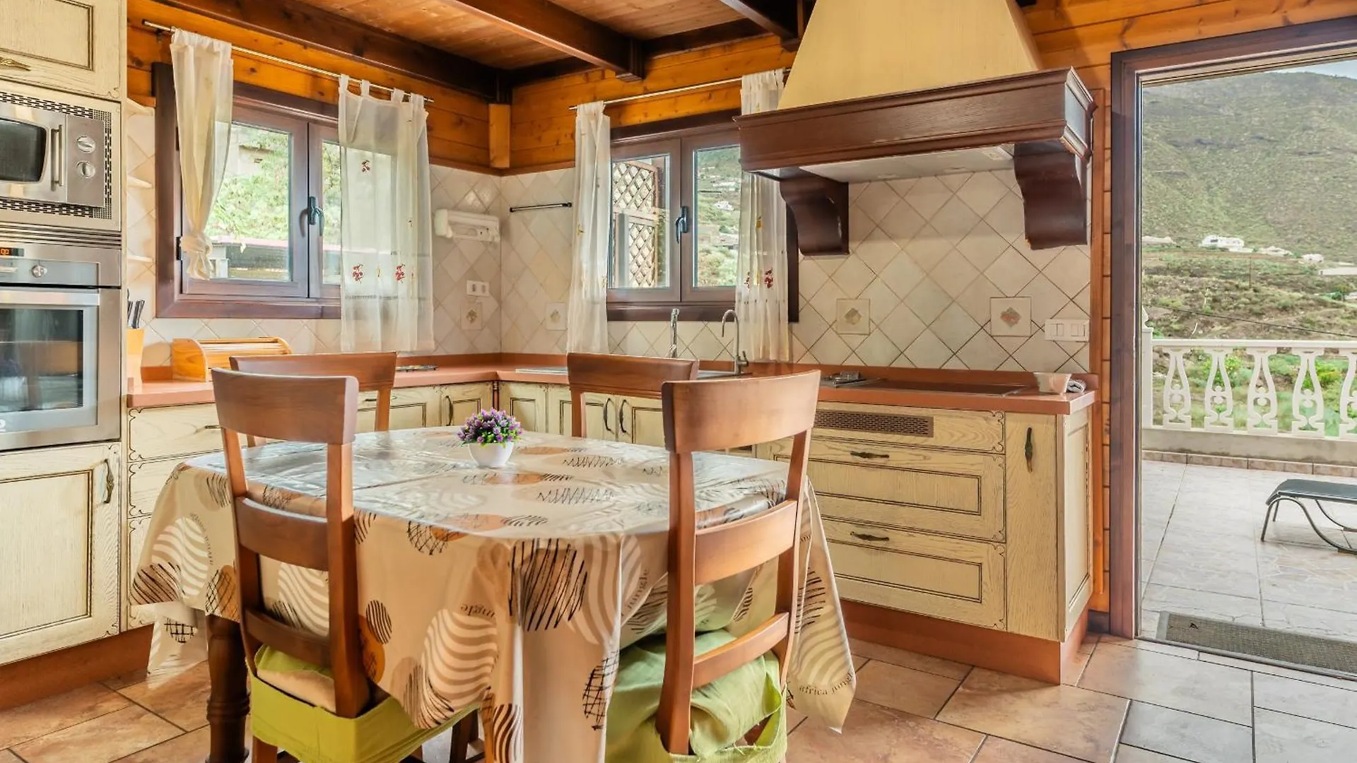 4Br Candelaria Wooden Home -Pool & Views - Parking Spanien