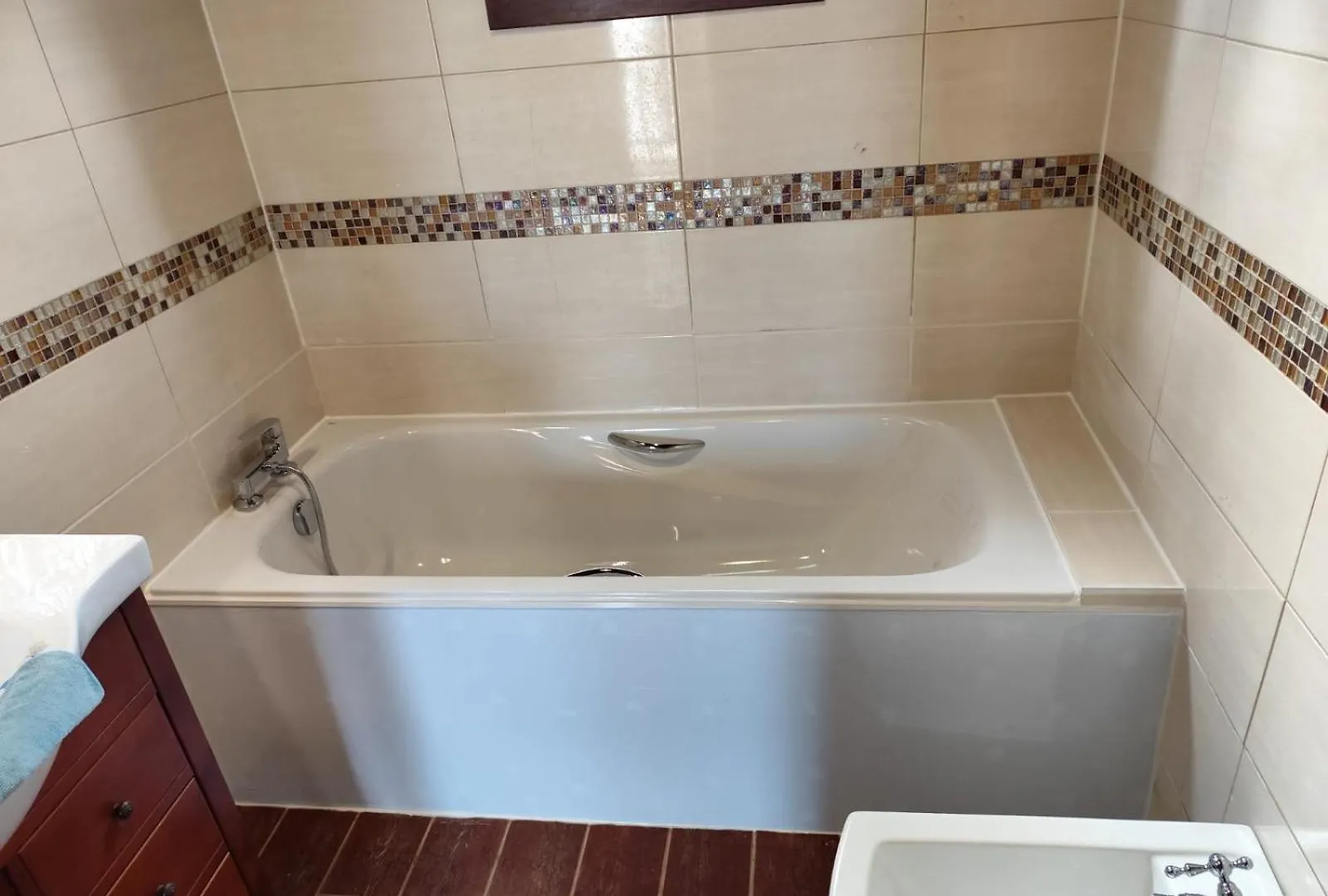 4Br Candelaria Wooden Home -Pool & Views - Parking 0*,  Španělsko